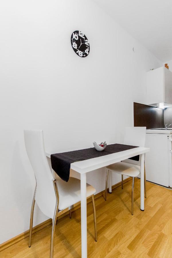 Apartmani Mariva Vodice Bagian luar foto