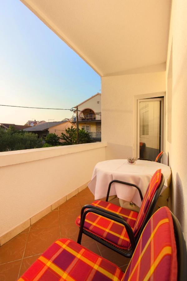 Apartmani Mariva Vodice Bagian luar foto