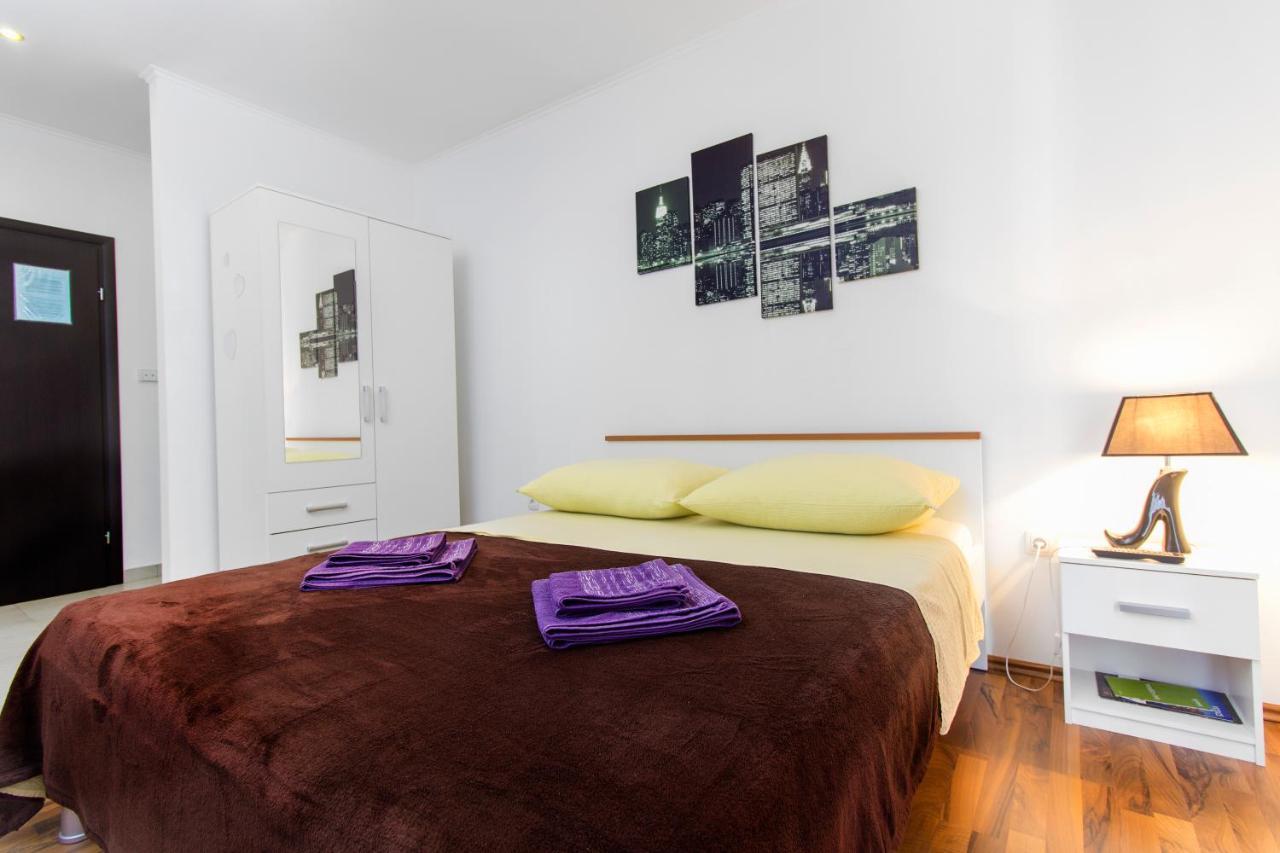 Apartmani Mariva Vodice Bagian luar foto