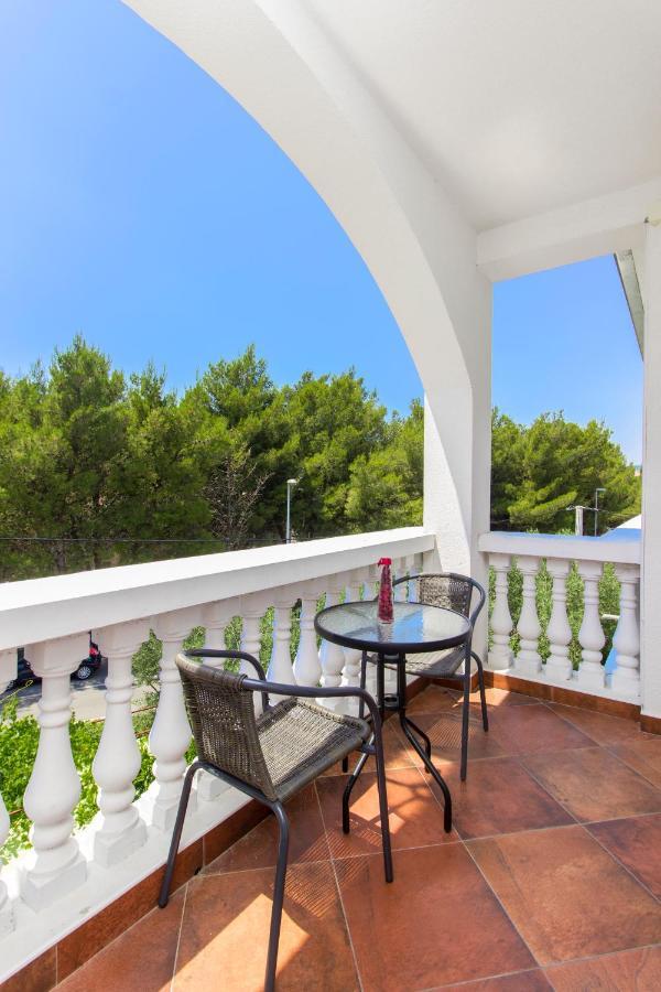 Apartmani Mariva Vodice Bagian luar foto