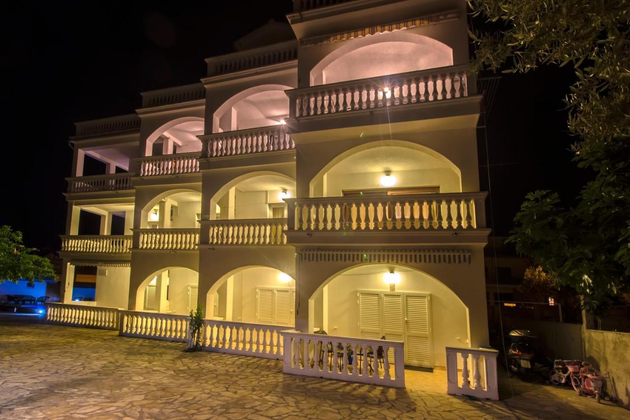 Apartmani Mariva Vodice Bagian luar foto