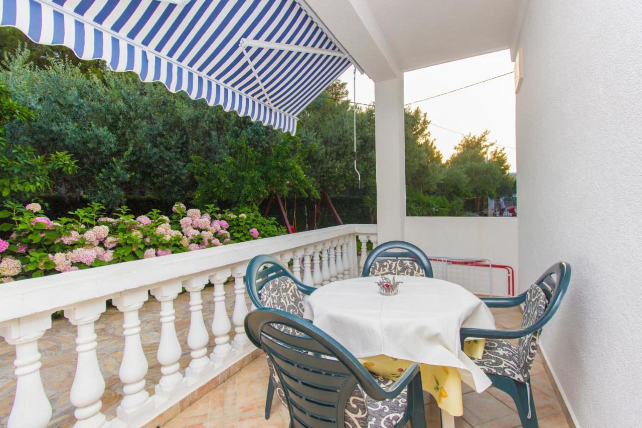 Apartmani Mariva Vodice Bagian luar foto