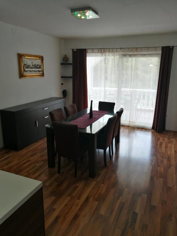 Apartmani Mariva Vodice Bagian luar foto