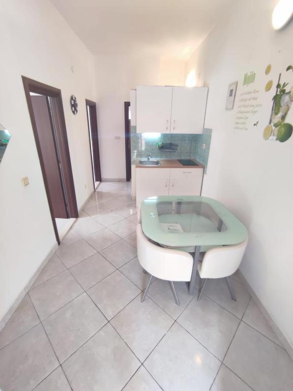 Apartmani Mariva Vodice Bagian luar foto